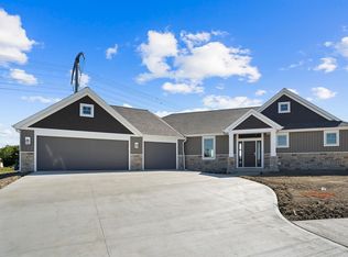 2197 Seward Lake Pass, Fort Wayne, IN 46814