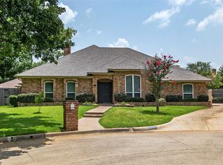 2506 Chad Dr, Arlington, TX 76017