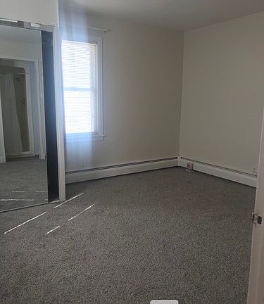 3rd image of 18 Tuxedo Pl