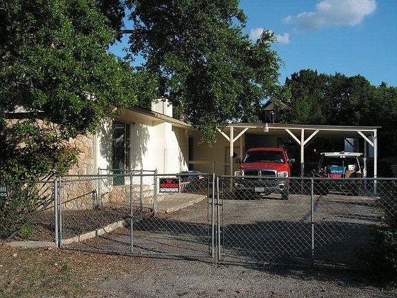 2nd image of 315 Wild Oak Dr