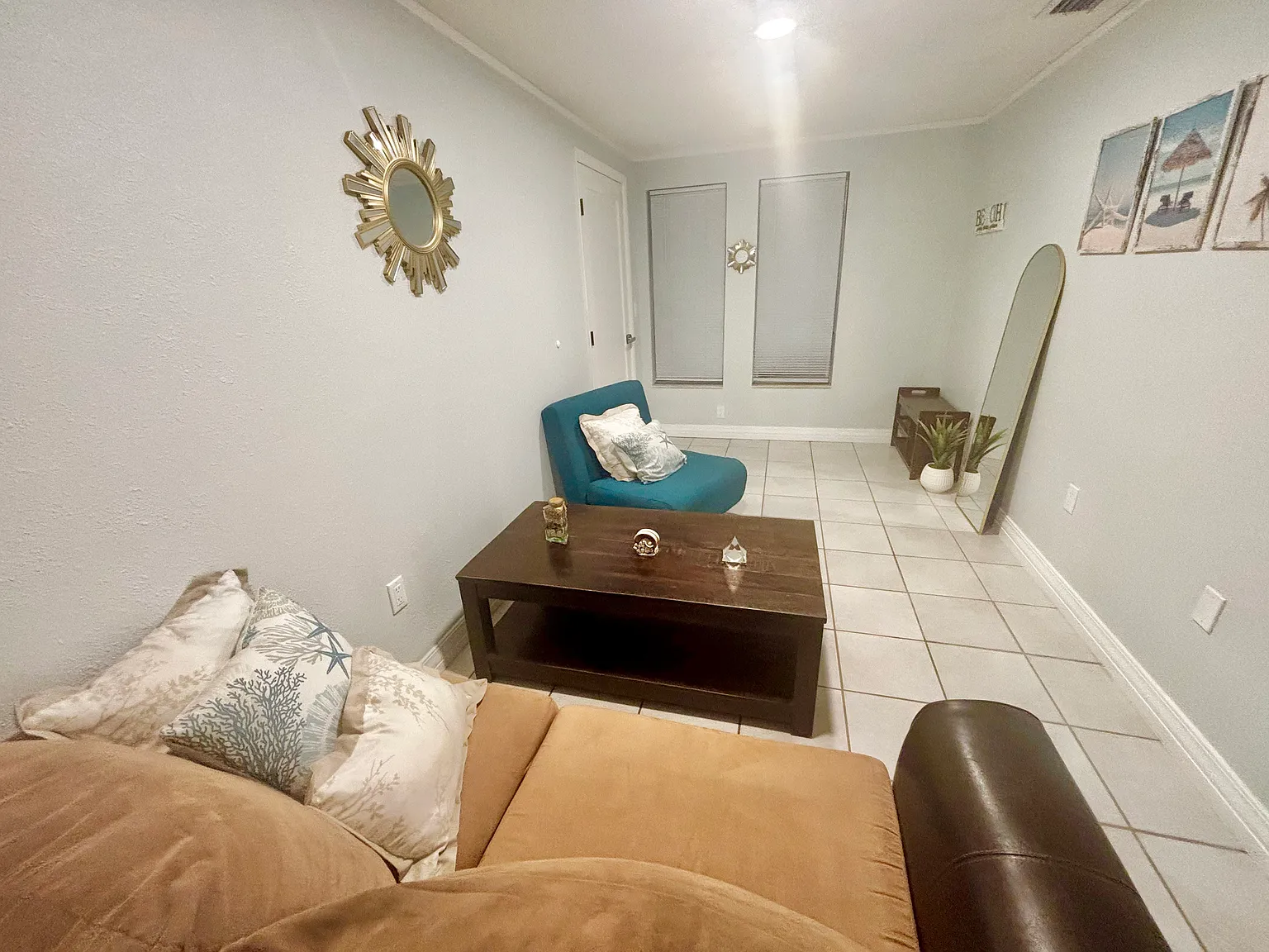 11 Valencia Cir — Photo 2
