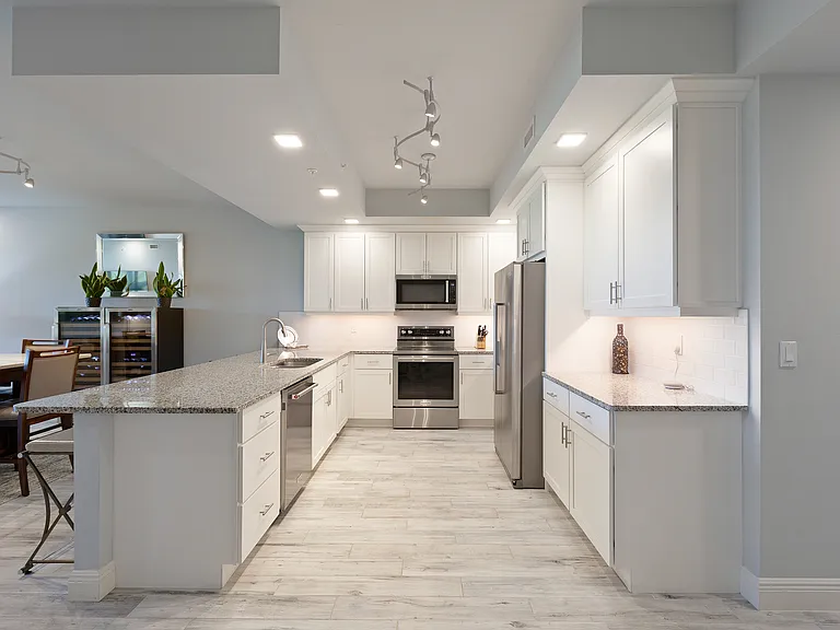 260 Hidden Bay Dr #204 — Photo 3