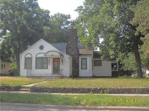 1st image of 349 W Garfield Ave