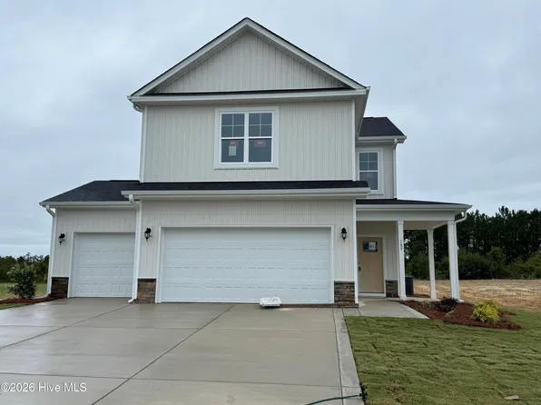 189 Ashley Heights Drive, Aberdeen, NC 28315
