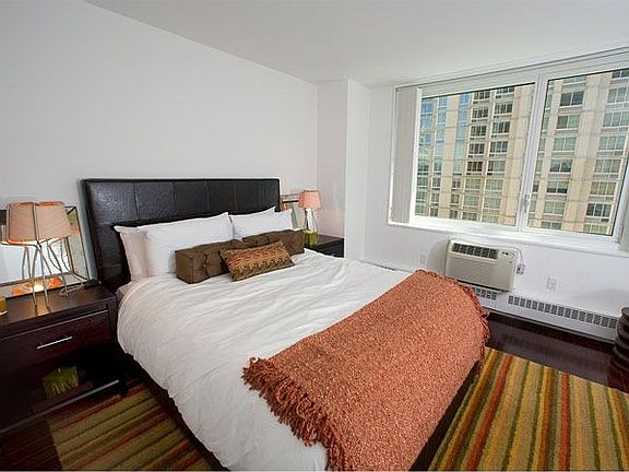 5th image of 301 W 53rd St APT 20J