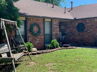 1104 Brentwood Dr, Ponca City, OK 74601