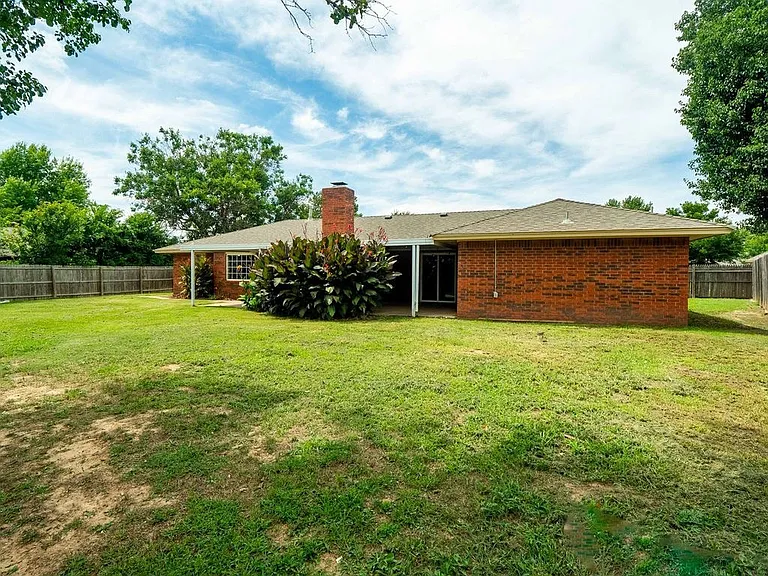 3306 Pheasant Run Rd — Photo 40