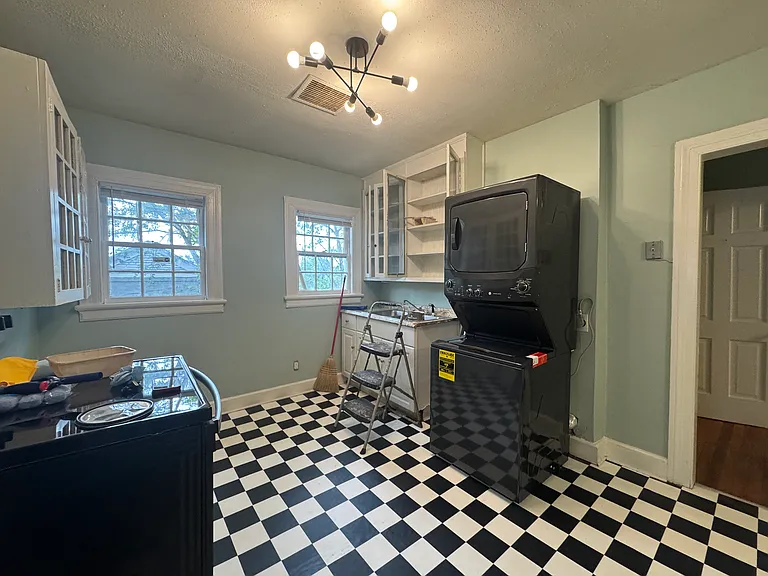 1412 Virginia St #3 — Photo 8
