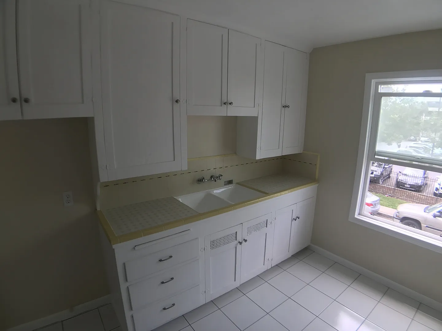 Elm Gate Apartments — Photo 4