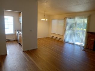 12602 NE 118th St APT 3, Kirkland, WA 98034