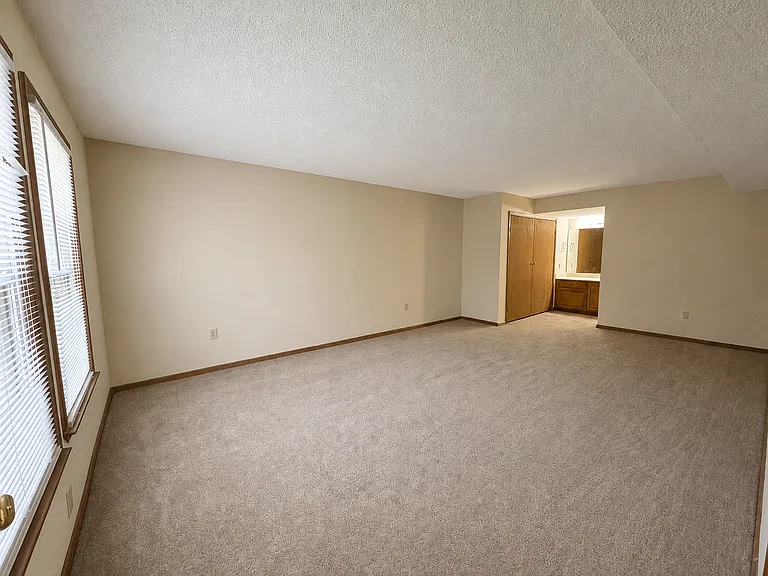 429 Harper Ave #5 — Photo 9