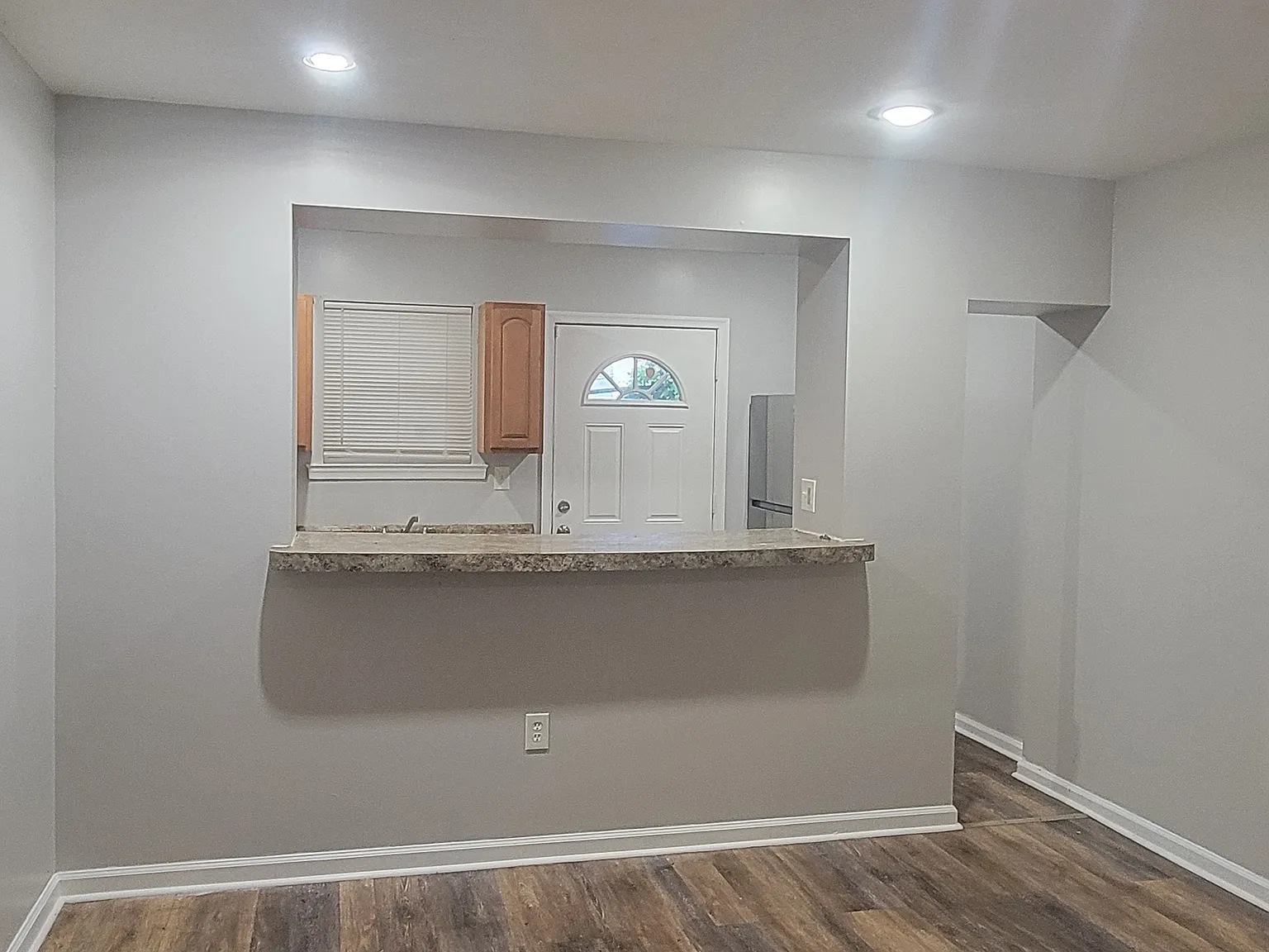2 bed, 1022 sqft, $1,250 — Photo 3