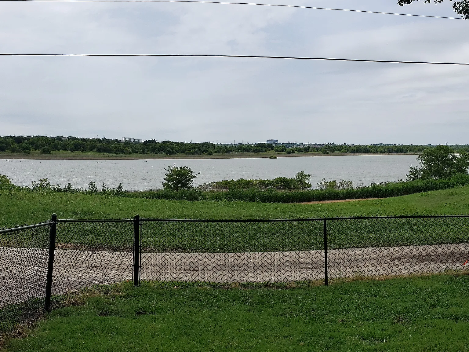 4 bed, 1854 sqft, $2,950 — Photo 4