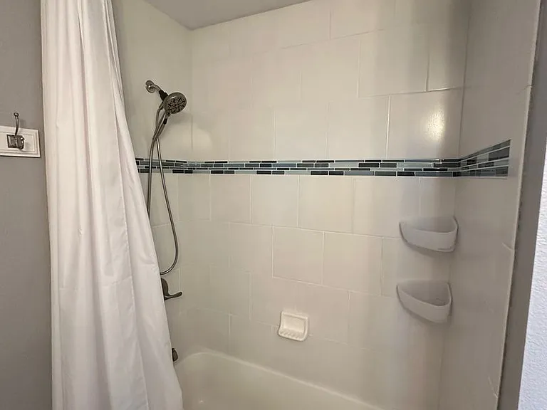 1670 Westwind Cir — Photo 30