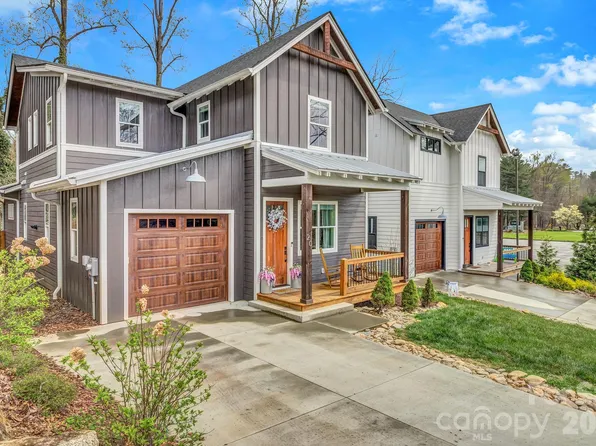 20 Phillip Ln, Arden, NC 28704