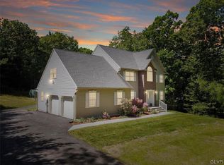 140 Chipperfield Dr, Effort, PA 18330