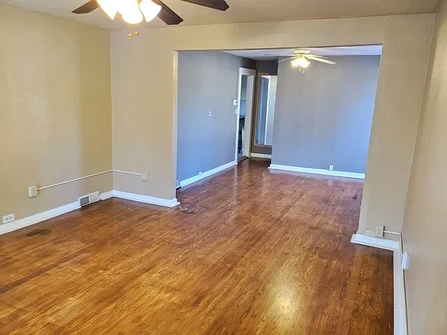 525 6th Ave N - 1 — Photo 2