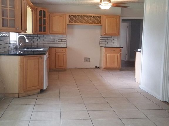 2nd image of 4909 Trail Lake Dr