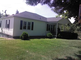 1745 Rhodelia Rd, Payneville, KY 40157