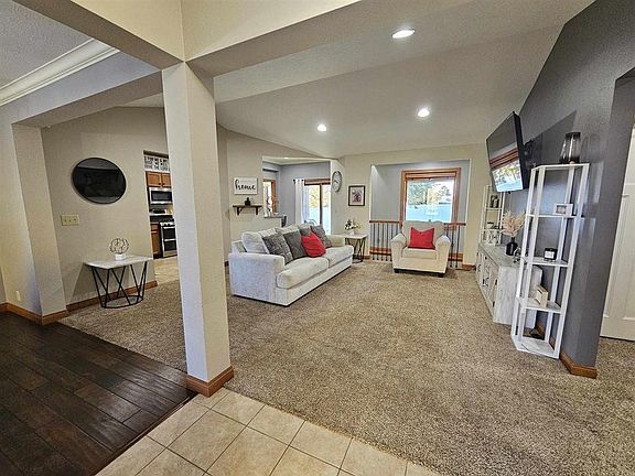 2nd image of 803 Ragan Rd