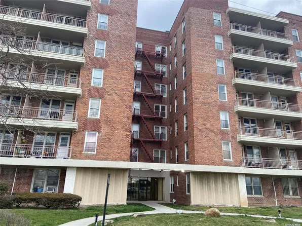 1430 Seagirt Boulevard #2Lobby, Far Rockaway, NY 11691