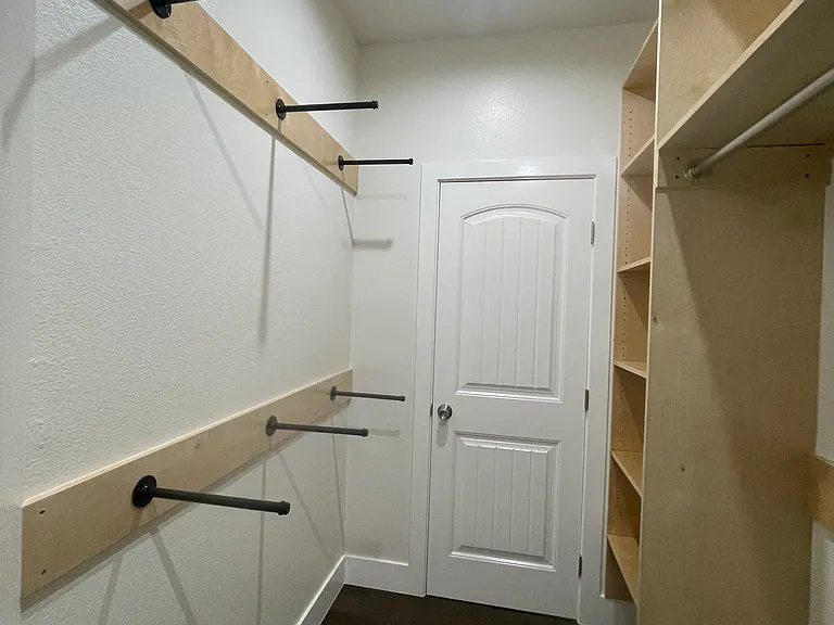 Master Bedroom - Walk In Closet