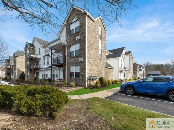 705 Stony Brook Way, North Brunswick, NJ 08902