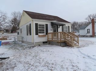 530 S 6th St, Akron, IA 51001