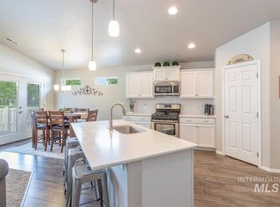 1420 E Lyra St, Meridian, ID 83642