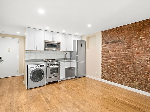 3rd image of 344 E 85th St APT 1D