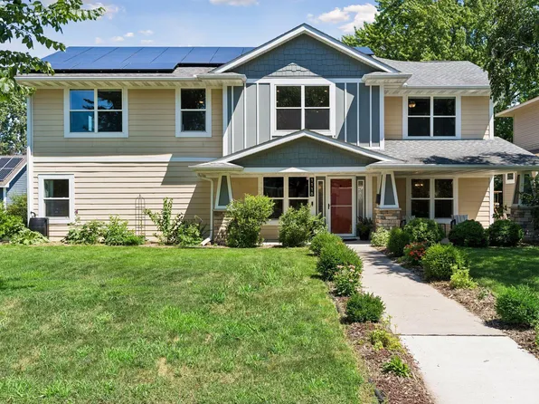 1118 Bowdoin St, Saint Paul, MN 55116
