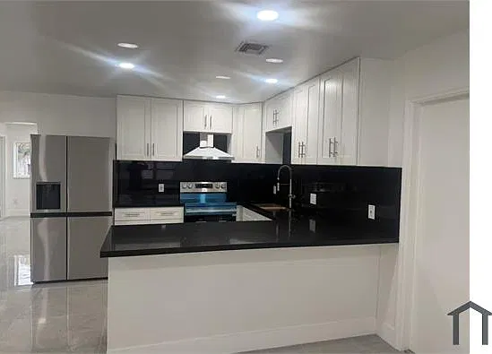 4 bed, 1748 sqft, $5,000 — Photo 2