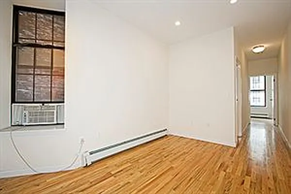 Rented by Chartwell Forest Hills Realty | media 24