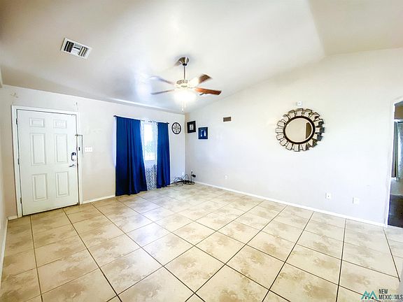 4th image of 3602 W Grand Ave