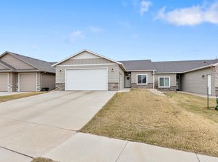 5504 S Bahnson Ave, Sioux Falls, SD 57108