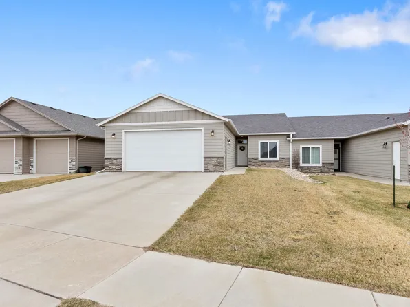 5504 S Bahnson Ave, Sioux Falls, SD 57108