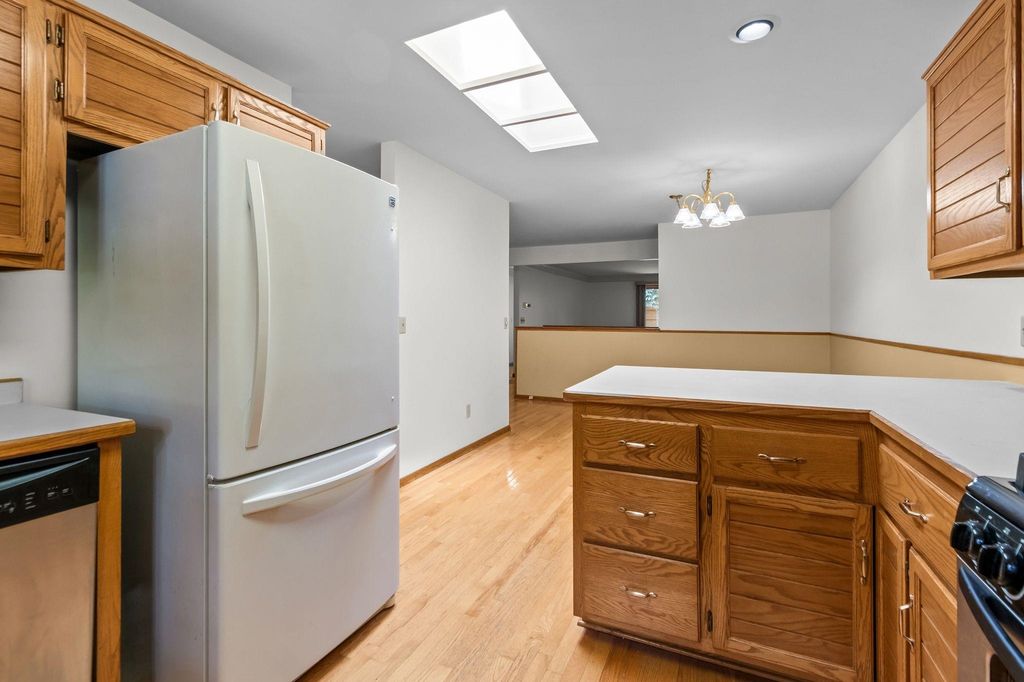 933 E Windfield Pl APT A, Appleton, WI - More