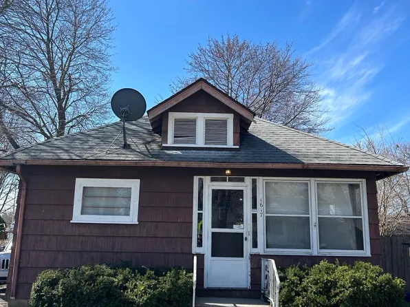 1617 Van Buren St, Saginaw, MI 48602