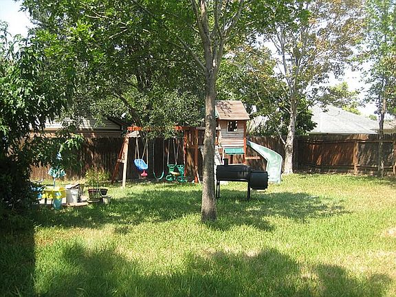 5th image of 19422 Gladewater Dr
