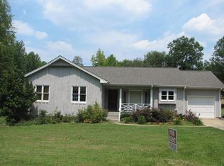 6304 Winthrop Dr, Raleigh, NC 27612