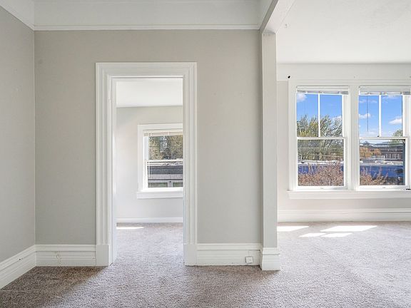 4th image of 1125 NW 21st Ave Unit B