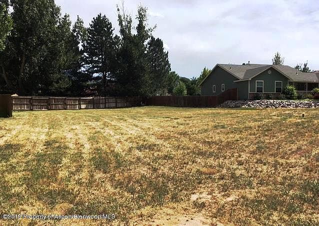 2nd image of 16 Ridge View Pl