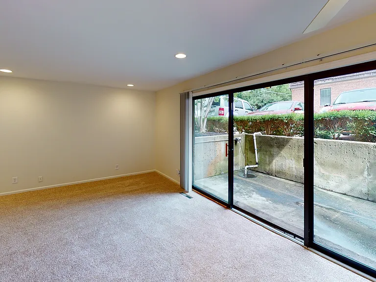 3736 Locust St — Photo 5