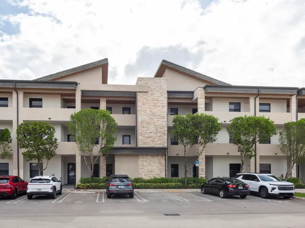 7925 NW 104th Avenue #24, Doral, FL 33178