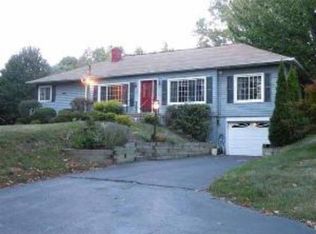 27 Werner Rd, Halfmoon, NY 12065