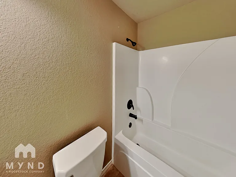 154 Harvick Cir — Photo 15
