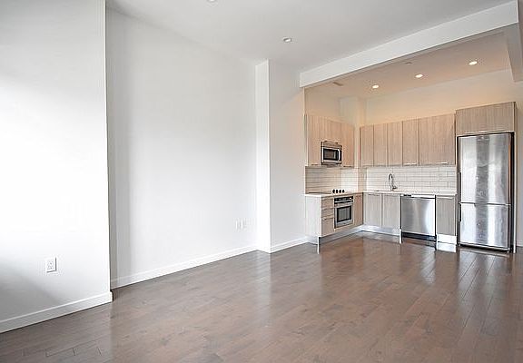 4th image of 3040 21st St #2