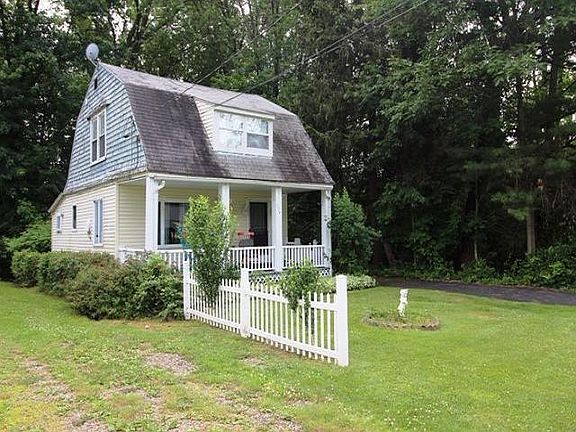 2nd image of 174 E Terrace Ave