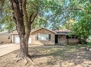 1612 Tyler Ave, Euless, TX 76040