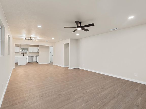 3rd image of 3312 Mariana Ave